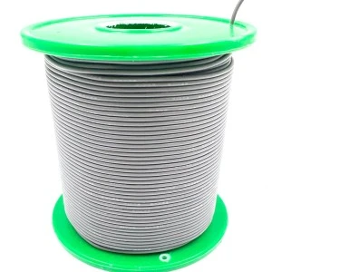 На катушке Медный провод 28AWG 100м 0,08 кв.мм (16*0,08мм) (серый, UL3135) LFW-28Gr в мягкой силиконовой изоляции