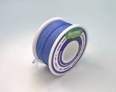 На катушке Медный провод 30AWG 20м 0,06 кв.мм (11*0,08мм) (синий, UL3135) LFW-30Bl в мягкой силиконовой изоляции